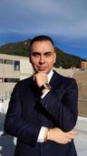 Dr. Ricardo García